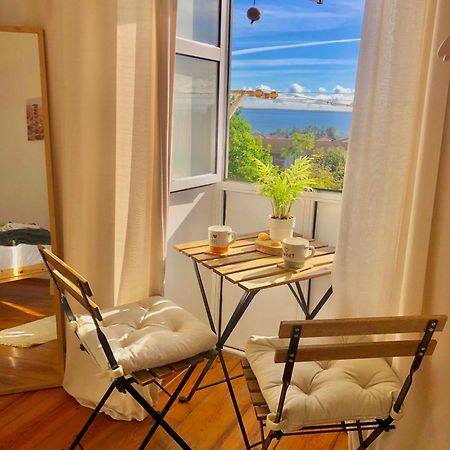 Quarto Com Vista Do Rio Tejo Otel Lisboa Dış mekan fotoğraf